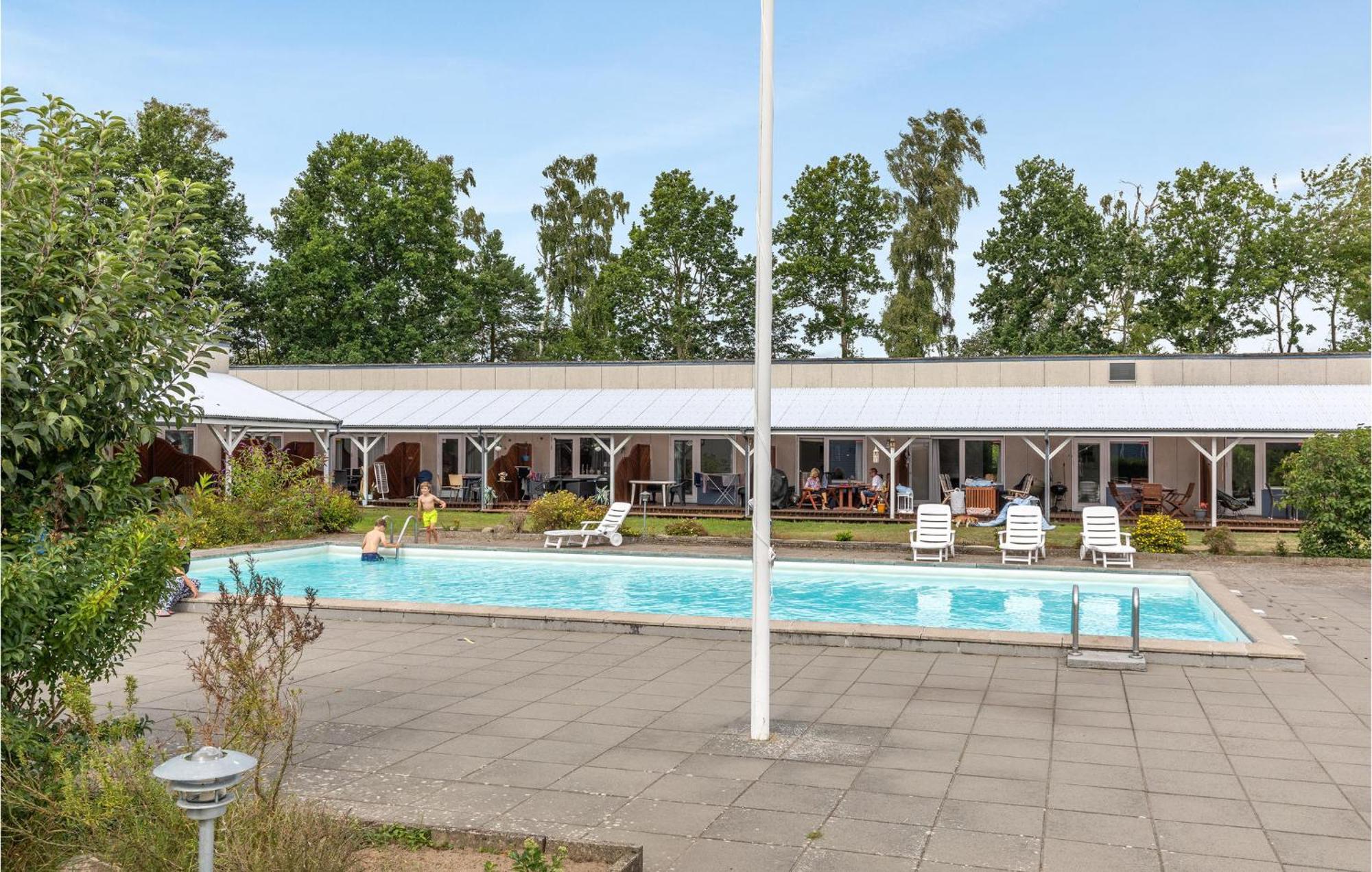 Beautiful Apartment In Neksø Exterior foto